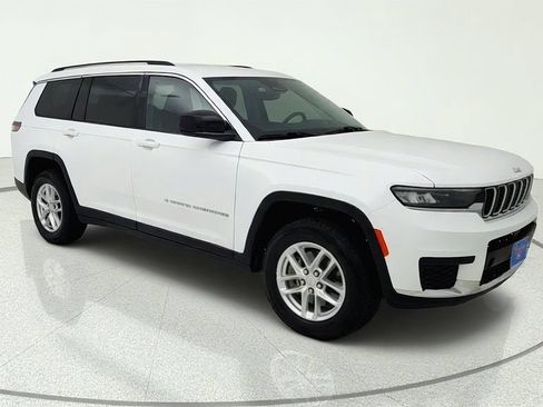 Used 2022 Jeep Grand Cherokee L Laredo w/ Luxury Tech Group I RWD image 1