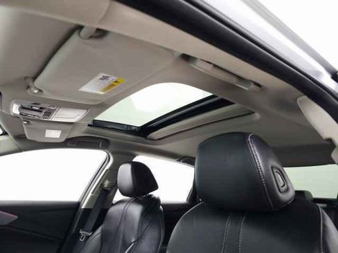 Used 2022 Acura TLX w/ Technology Package image 18