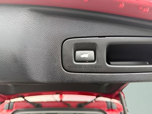 Used 2020 Honda CR-V Touring image 14