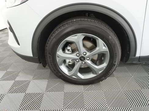 Used 2025 Ford Escape ST-Line FWD image 16