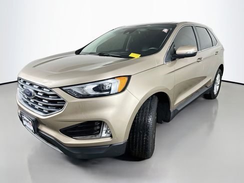 Used 2020 Ford Edge SEL w/ Convenience Package AWD/4WD image 3