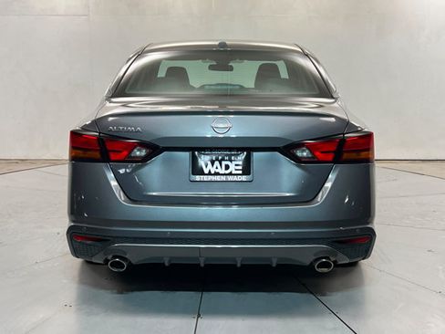 Used 2025 Nissan Altima 2.5 SV w/ SV Premium Package FWD image 4