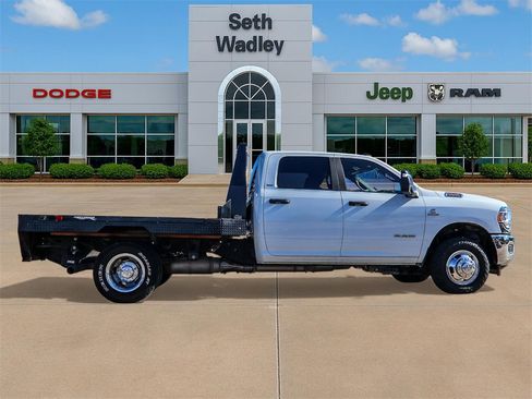 Used 2024 RAM 3500 SLT w/ Quick Order Package 2YG SLT image 8