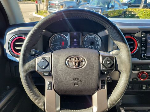 Used 2021 Toyota Tacoma TRD Sport image 16