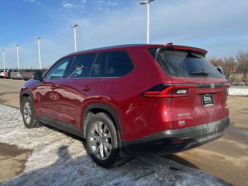 Used 2025 Toyota Grand Highlander AWD Hybrid image 11