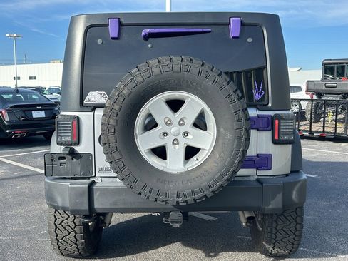 Used 2018 Jeep Wrangler Unlimited Sport S image 3