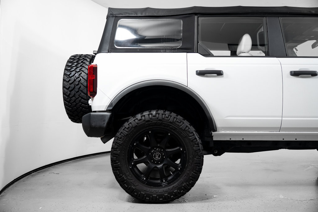 Used 2022 Ford Bronco 4-Door w/ Sasquatch Package AWD/4WD image 6