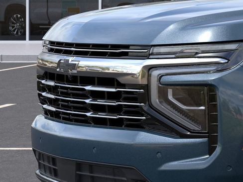 New 2026 Chevrolet Suburban LT w/ Comfort Package RWD image 14