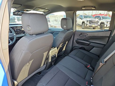 New 2026 GMC Canyon Elevation w/ Convenience Package image 9