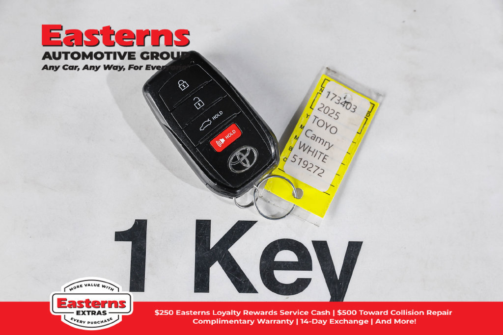 Used 2025 Toyota Camry SE FWD image 26