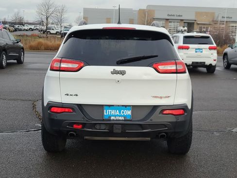 Used 2016 Jeep Cherokee Trailhawk w/ Comfort/Convenience Group image 13