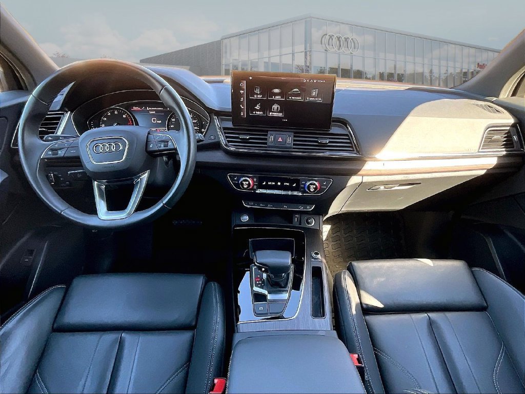 Used 2023 Audi Q5 2.0T Premium AWD/4WD image 9