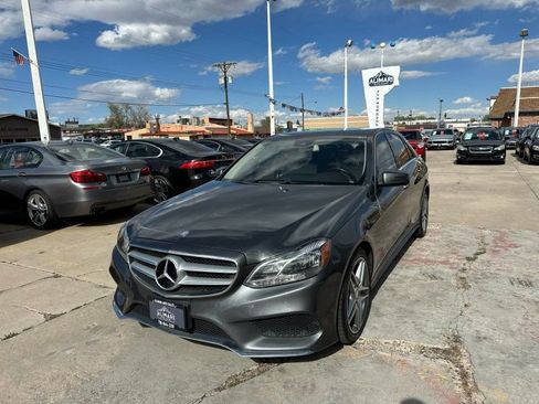 Used 2014 Mercedes-Benz E 550 4MATIC Sedan image 3