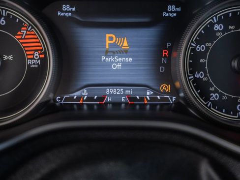 Used 2019 Jeep Cherokee High Altitude AWD/4WD image 44