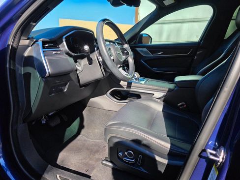 Used 2021 Jaguar F-PACE R-Dynamic S image 13