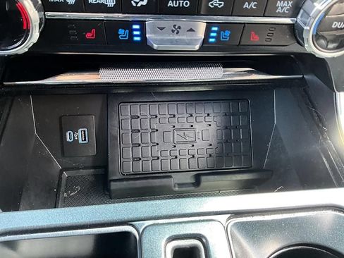 Used 2023 Ford F150 Raptor w/ Raptor Carbon Fiber Package AWD/4WD image 26