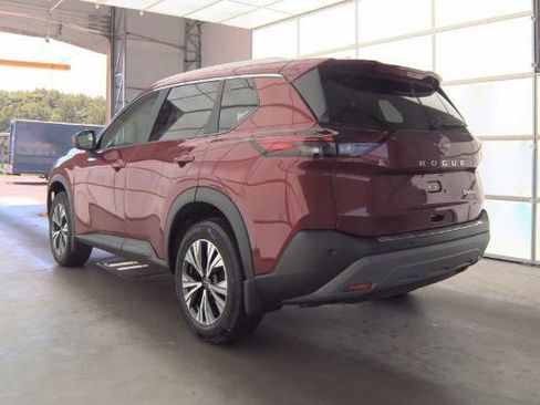 Used 2023 Nissan Rogue SV w/ SV Premium B Package AWD/4WD image 3