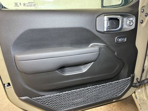 New 2026 Jeep Gladiator Sport image 16