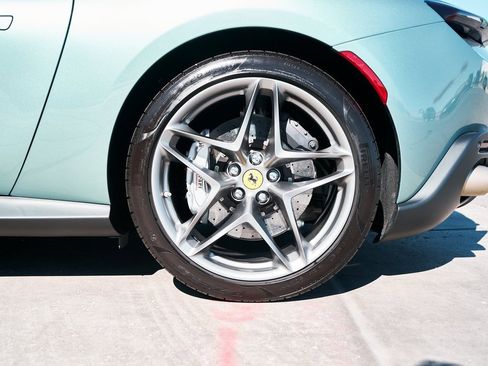 Used 2022 Ferrari Roma image 23