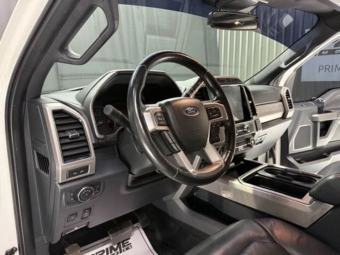 Used 2022 Ford F250 Platinum w/ FX4 Off-Road Package AWD/4WD image 20