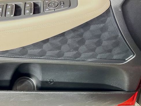 Used 2023 Hyundai Santa Fe SEL image 14