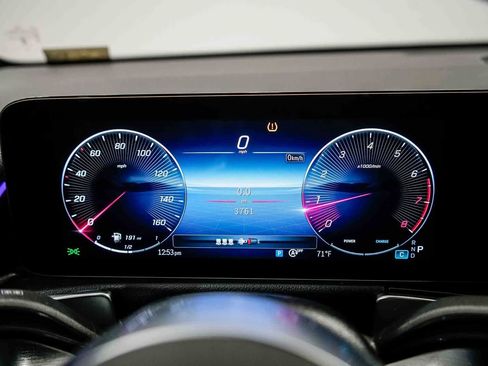 Used 2026 Mercedes-Benz GLB 250 image 25