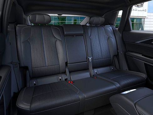 New 2026 Cadillac Lyriq V AWD/4WD image 17