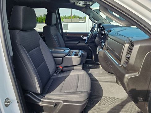 Used 2024 Chevrolet Silverado 2500 LT AWD/4WD image 29