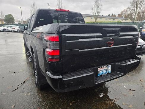 Used 2025 Nissan Frontier PRO-4X image 5