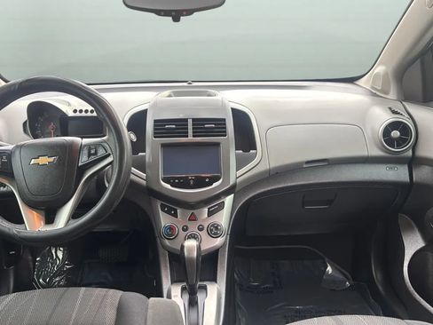 Used 2016 Chevrolet Sonic LT FWD image 11