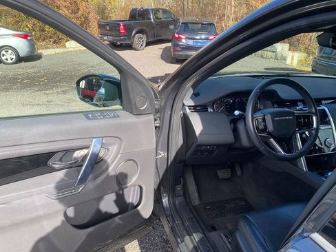 Used 2022 Land Rover Discovery Sport S image 10