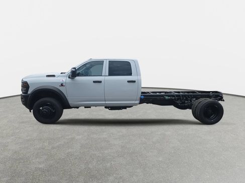 New 2026 RAM 5500 Tradesman AWD/4WD image 8