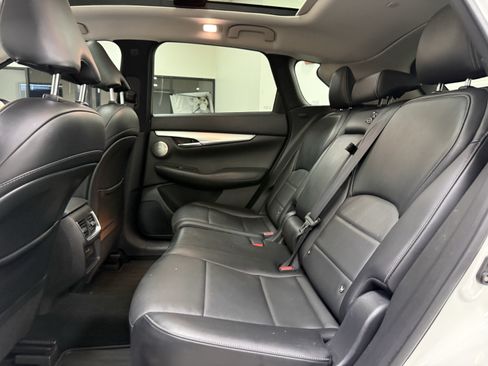 Used 2022 INFINITI QX50 Essential FWD image 15