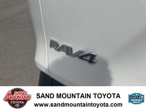 Used 2024 Toyota RAV4 XLE image 10