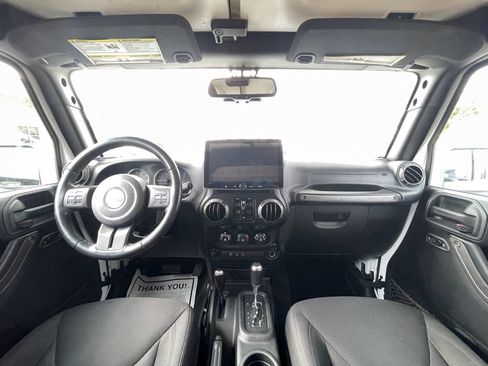 Used 2017 Jeep Wrangler Unlimited Sport w/ Quick Order Package 24S AWD/4WD image 25