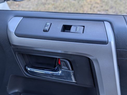 Used 2018 Toyota 4Runner Limited image 24