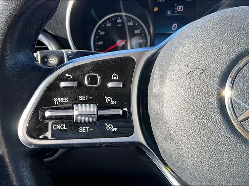 Used 2021 Mercedes-Benz GLC 300 4MATIC w/ Premium Package image 21