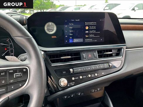 Used 2023 Lexus ES 350 w/ Premium Package FWD image 6