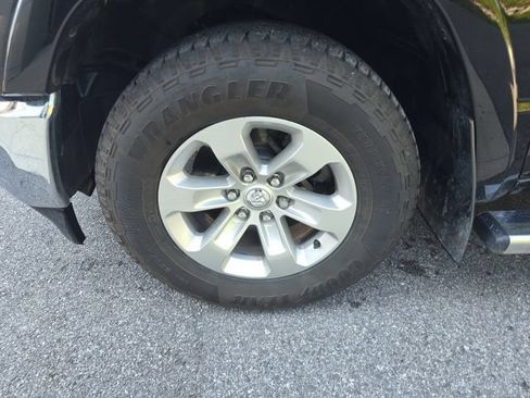 Certified 2022 RAM 1500 Laramie AWD/4WD image 8