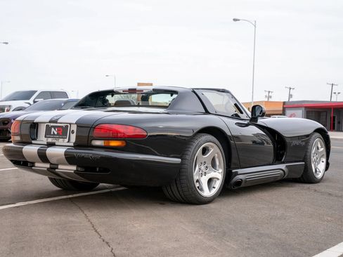 Used 1994 Dodge Viper RT/10 RWD image 38