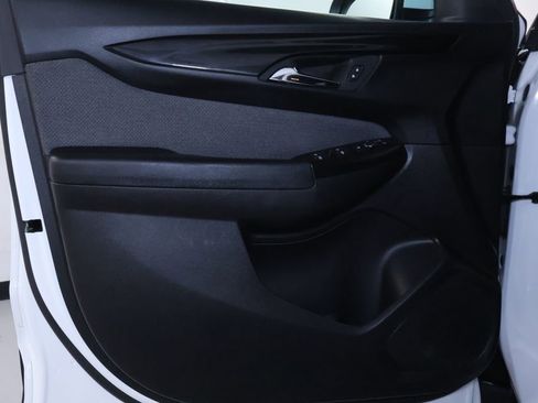 Used 2025 Chevrolet TrailBlazer LT image 11