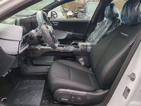 New 2025 Hyundai Ioniq 6 Limited image 22