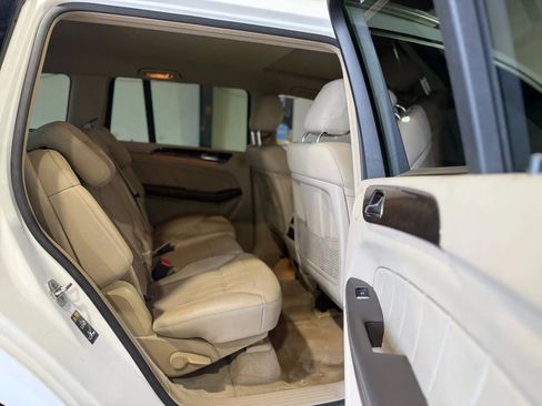 Used 2016 Mercedes-Benz GL 450 4MATIC image 17