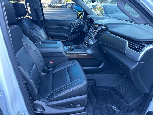 Used 2018 Chevrolet Tahoe LT w/ LT Signature Package AWD/4WD image 13