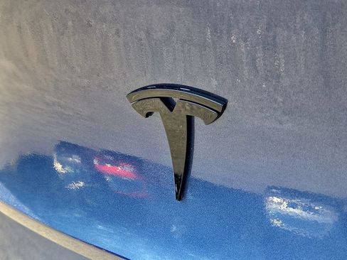 Used 2021 Tesla Model Y Long Range AWD/4WD image 28