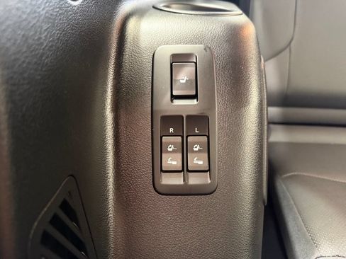 Used 2023 Lexus GX 460 Premium AWD/4WD image 35