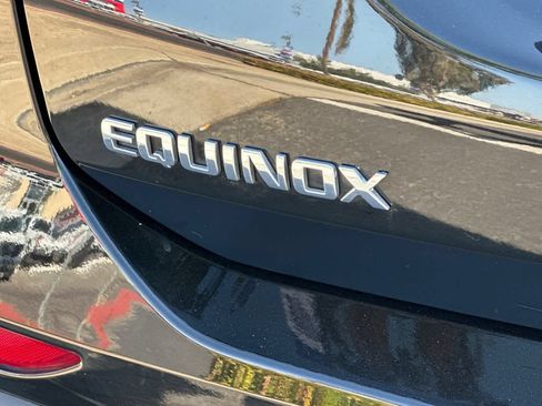 Used 2024 Chevrolet Equinox LT FWD image 28