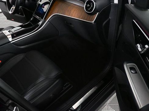Certified 2025 Mercedes-Benz GLC 350e 4MATIC image 22