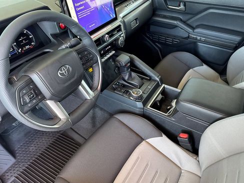 New 2025 Toyota Tacoma TRD Off-Road image 11