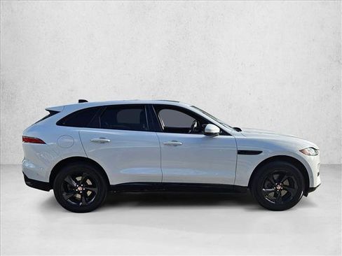 Used 2021 Jaguar F-PACE S image 2
